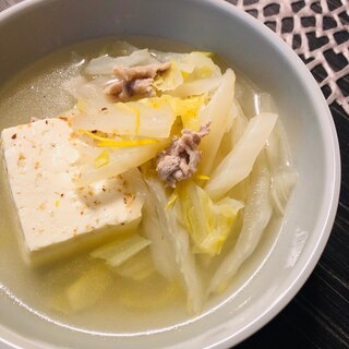 茅乃舎のだし☆豆腐が美味しい鍋風スープ